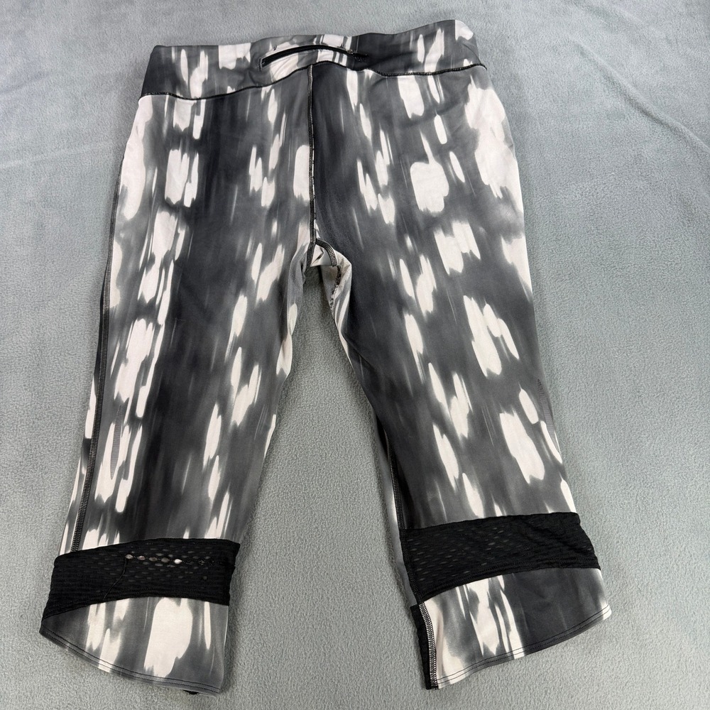 Under Armour Womens HeatGear Cropped Leggings Black White Abstract Print XL - Picture 1 of 8